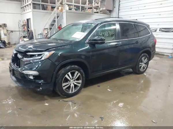 5FNYF6H53HB060727 2017 HONDA PILOT - Image 2