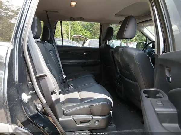 5FNYF6H53HB064924 2017 HONDA PILOT - Image 8