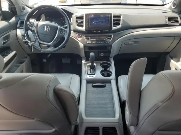 5FNYF6H53HB069542 2017 HONDA PILOT - Image 8