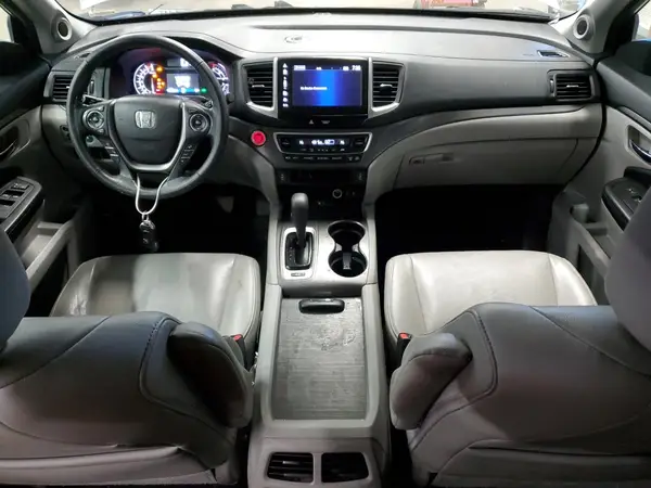 5FNYF6H53JB005975 2018 HONDA PILOT - Image 8