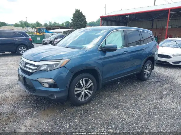 5FNYF6H53JB006219 2018 HONDA PILOT - Image 2