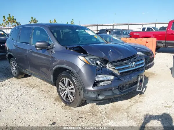 5FNYF6H53JB006947 2018 HONDA PILOT - Image 1