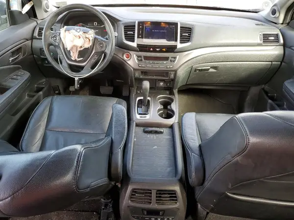 5FNYF6H53JB007175 2018 HONDA PILOT - Image 8