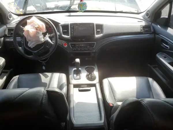 5FNYF6H53JB008987 2018 HONDA PILOT - Image 8