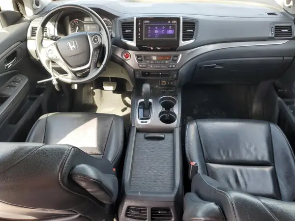 5FNYF6H53JB018676 2018 HONDA PILOT - Image 8