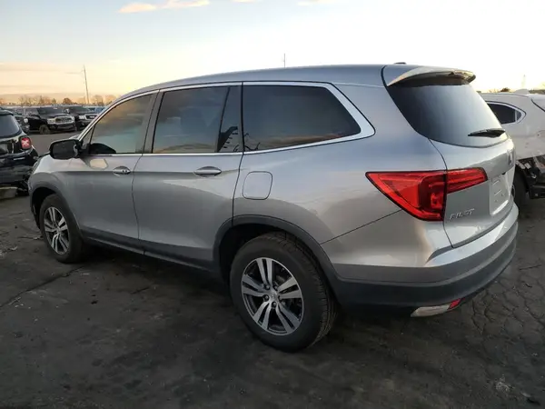 5FNYF6H53JB035901 2018 HONDA PILOT - Image 2