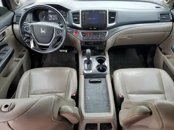 5FNYF6H53JB050043 2018 HONDA PILOT - Image 8