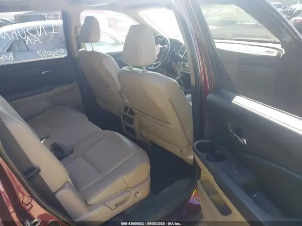 5FNYF6H53JB050057 2018 HONDA PILOT - Image 8