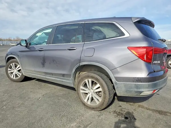 5FNYF6H53JB050205 2018 HONDA PILOT - Image 2