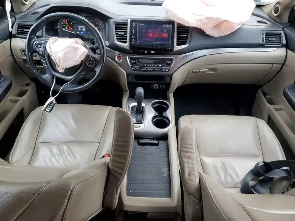 5FNYF6H53JB057512 2018 HONDA PILOT - Image 8