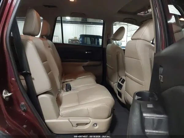 5FNYF6H53JB057557 2018 HONDA PILOT - Image 8