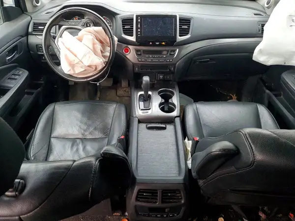 5FNYF6H53JB063729 2018 HONDA PILOT - Image 8