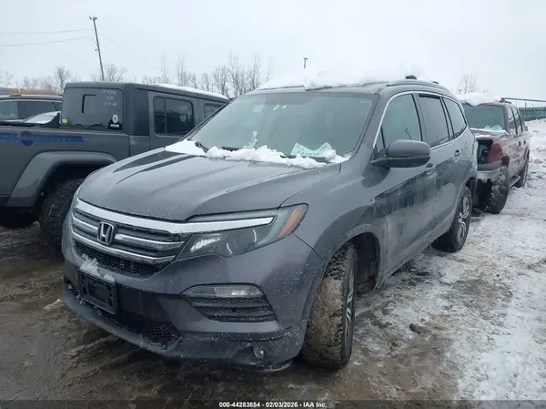 5FNYF6H53JB072477 2018 HONDA PILOT - Image 2