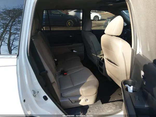 5FNYF6H53KB006545 2019 HONDA PILOT - Image 8