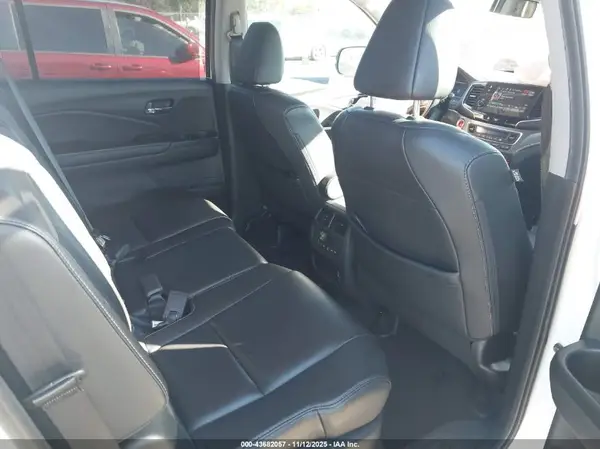 5FNYF6H53KB022101 2019 HONDA PILOT - Image 8