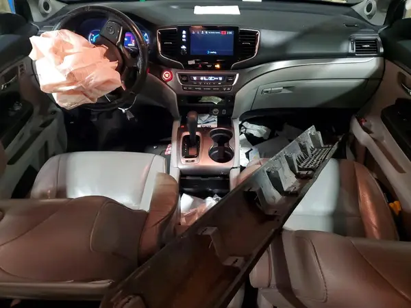 5FNYF6H53KB043448 2019 HONDA PILOT - Image 8
