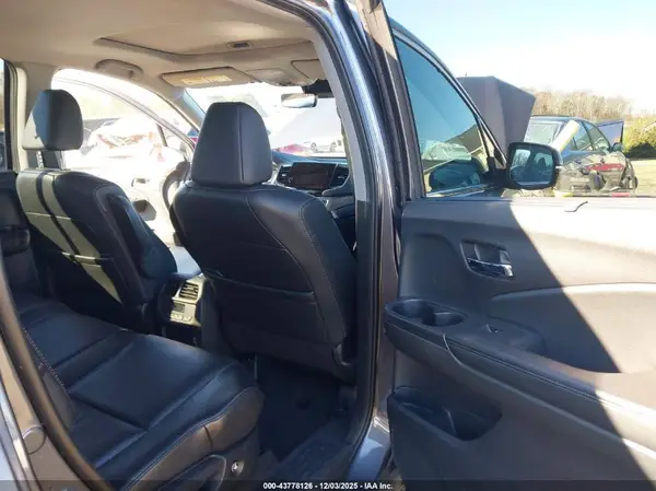 5FNYF6H53KB052781 2019 HONDA PILOT - Image 8