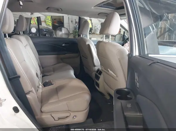 5FNYF6H53KB063389 2019 HONDA PILOT - Image 8