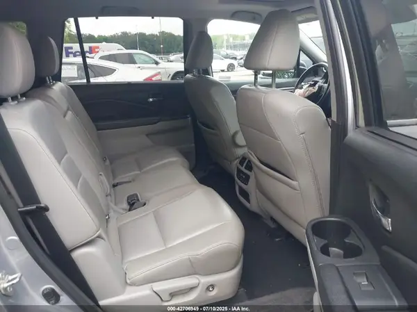 5FNYF6H53KB075123 2019 HONDA PILOT - Image 8