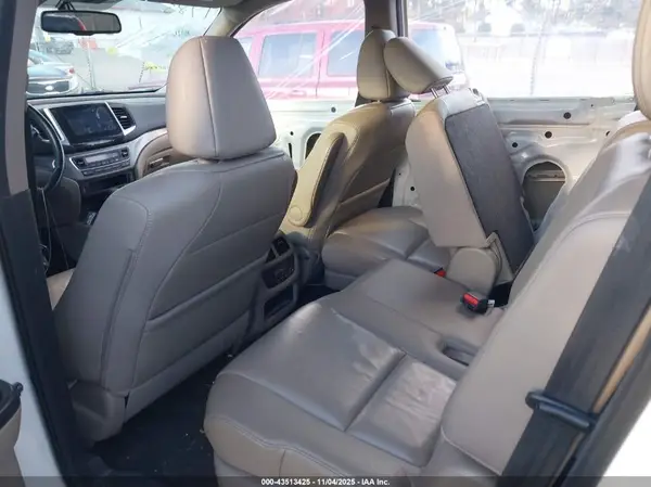 5FNYF6H54GB030523 2016 HONDA PILOT - Image 8