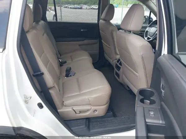 5FNYF6H54GB111750 2016 HONDA PILOT - Image 8