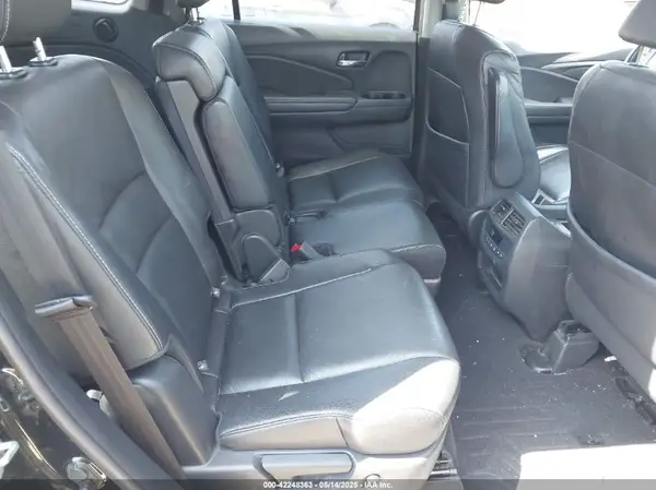 5FNYF6H54HB010936 2017 HONDA PILOT - Image 8