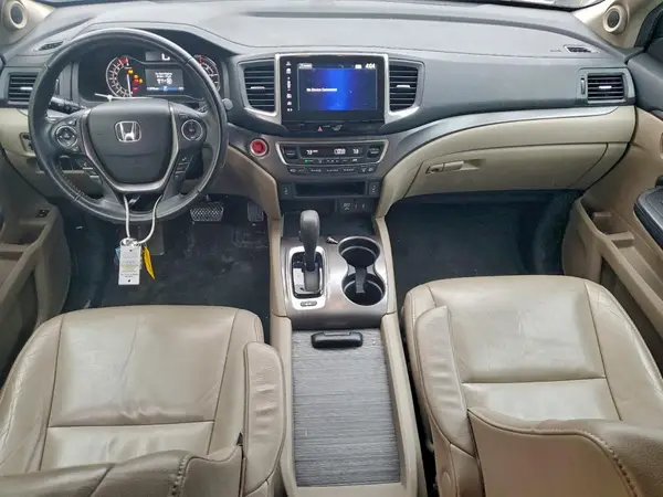 5FNYF6H54HB017210 2017 HONDA PILOT - Image 8