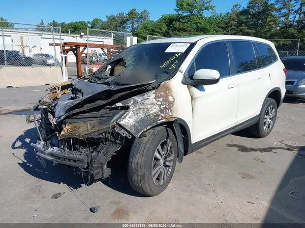5FNYF6H54HB017224 2017 HONDA PILOT - Image 2
