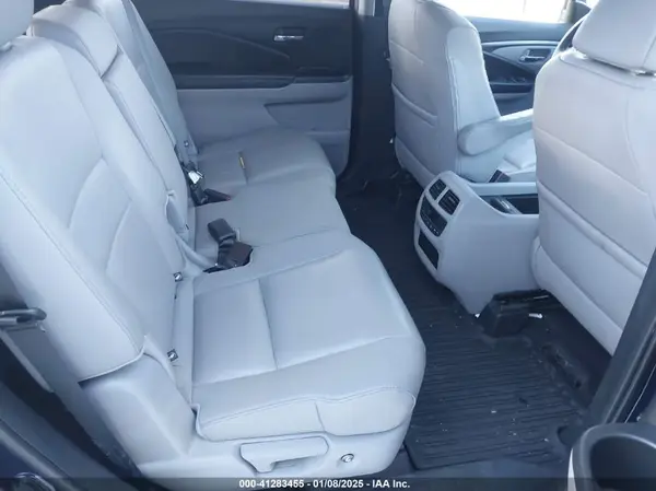 5FNYF6H54HB035982 2017 HONDA PILOT - Image 8