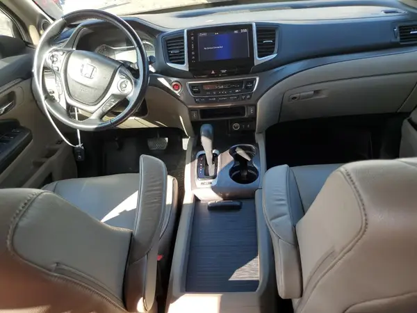 5FNYF6H54HB039983 2017 HONDA PILOT - Image 8