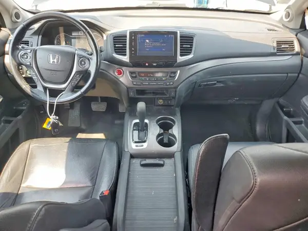 5FNYF6H54HB062258 2017 HONDA PILOT - Image 8