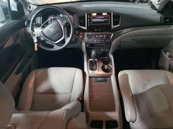 5FNYF6H54HB091386 2017 HONDA PILOT - Image 8