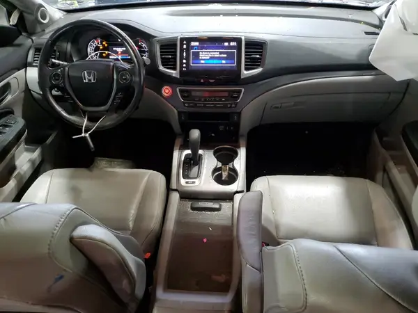 5FNYF6H54HB100989 2017 HONDA PILOT - Image 8