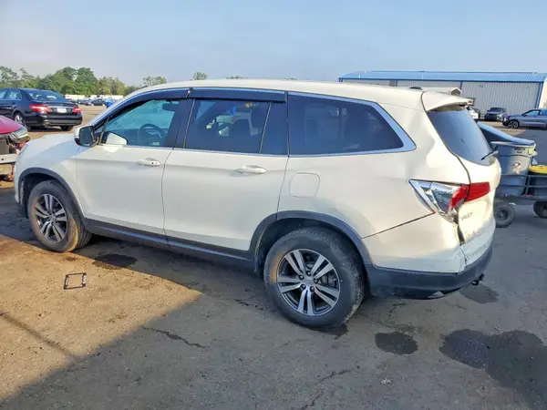 5FNYF6H54JB005578 2018 HONDA PILOT - Image 2