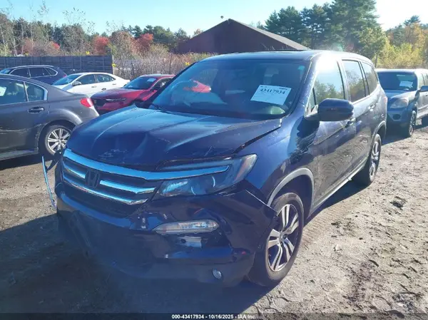 5FNYF6H54JB008206 2018 HONDA PILOT - Image 2