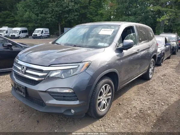 5FNYF6H54JB008285 2018 HONDA PILOT - Image 2