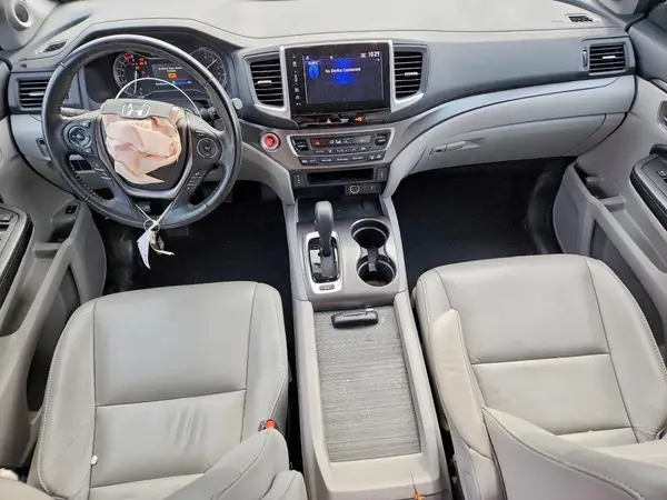 5FNYF6H54JB009968 2018 HONDA PILOT - Image 8