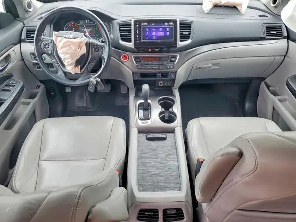 5FNYF6H54JB018590 2018 HONDA PILOT - Image 8