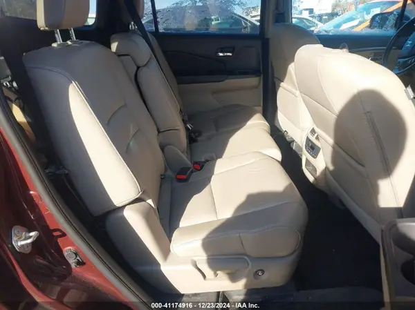 5FNYF6H54JB023787 2018 HONDA PILOT - Image 8