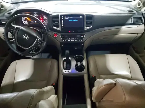 5FNYF6H54JB027628 2018 HONDA PILOT - Image 8