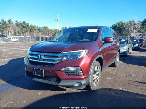 5FNYF6H54JB035275 2018 HONDA PILOT - Image 2