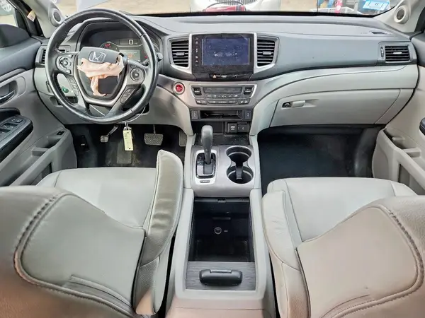 5FNYF6H54JB049760 2018 HONDA PILOT - Image 8