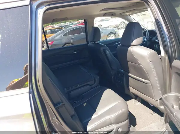 5FNYF6H54JB063769 2018 HONDA PILOT - Image 8