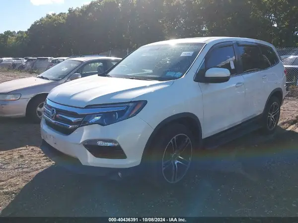 5FNYF6H54JB064646 2018 HONDA PILOT - Image 2