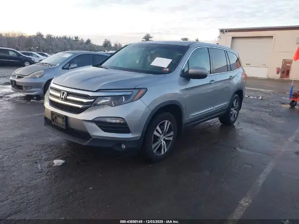 5FNYF6H54JB065313 2018 HONDA PILOT - Image 2
