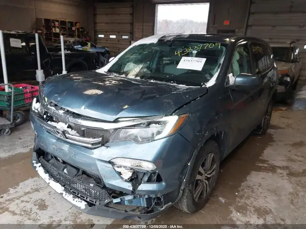 5FNYF6H54JB069670 2018 HONDA PILOT - Image 2