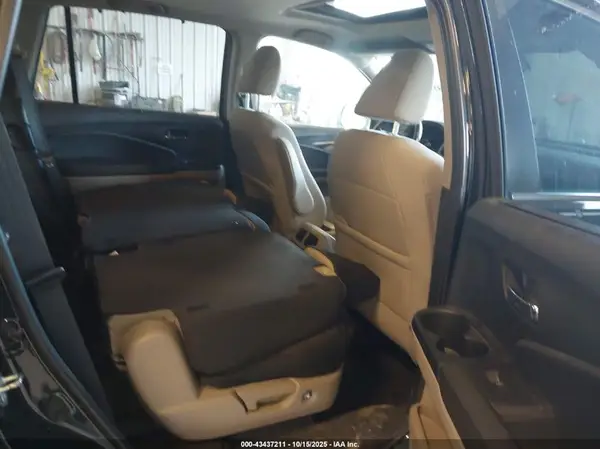 5FNYF6H54KB021149 2019 HONDA PILOT - Image 8