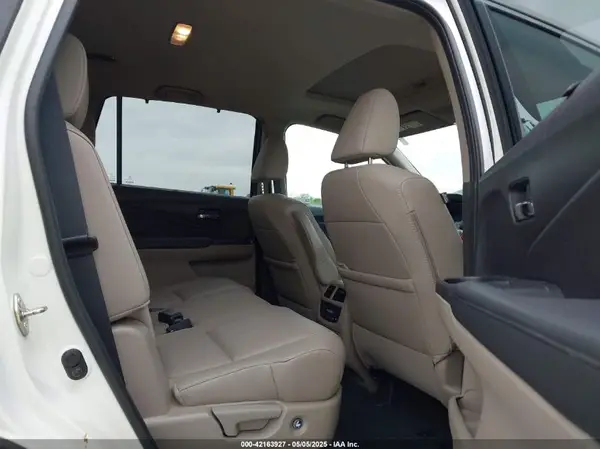 5FNYF6H54KB054278 2019 HONDA PILOT - Image 8
