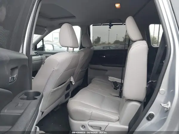 5FNYF6H54KB055687 2019 HONDA PILOT - Image 8