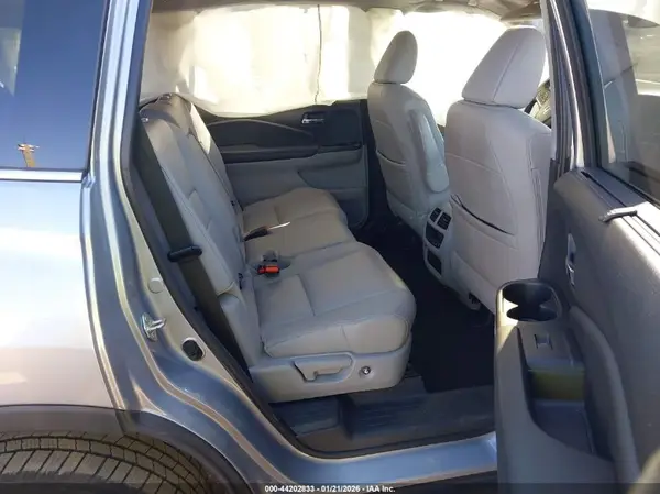 5FNYF6H54KB096854 2019 HONDA PILOT - Image 8